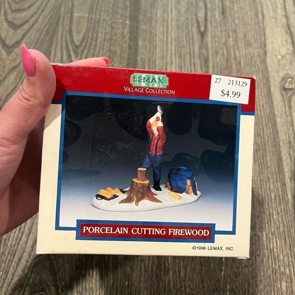 Lemax Christmas Village Collection VTG 1996 Porcelain Cutting Firewood w/ Box